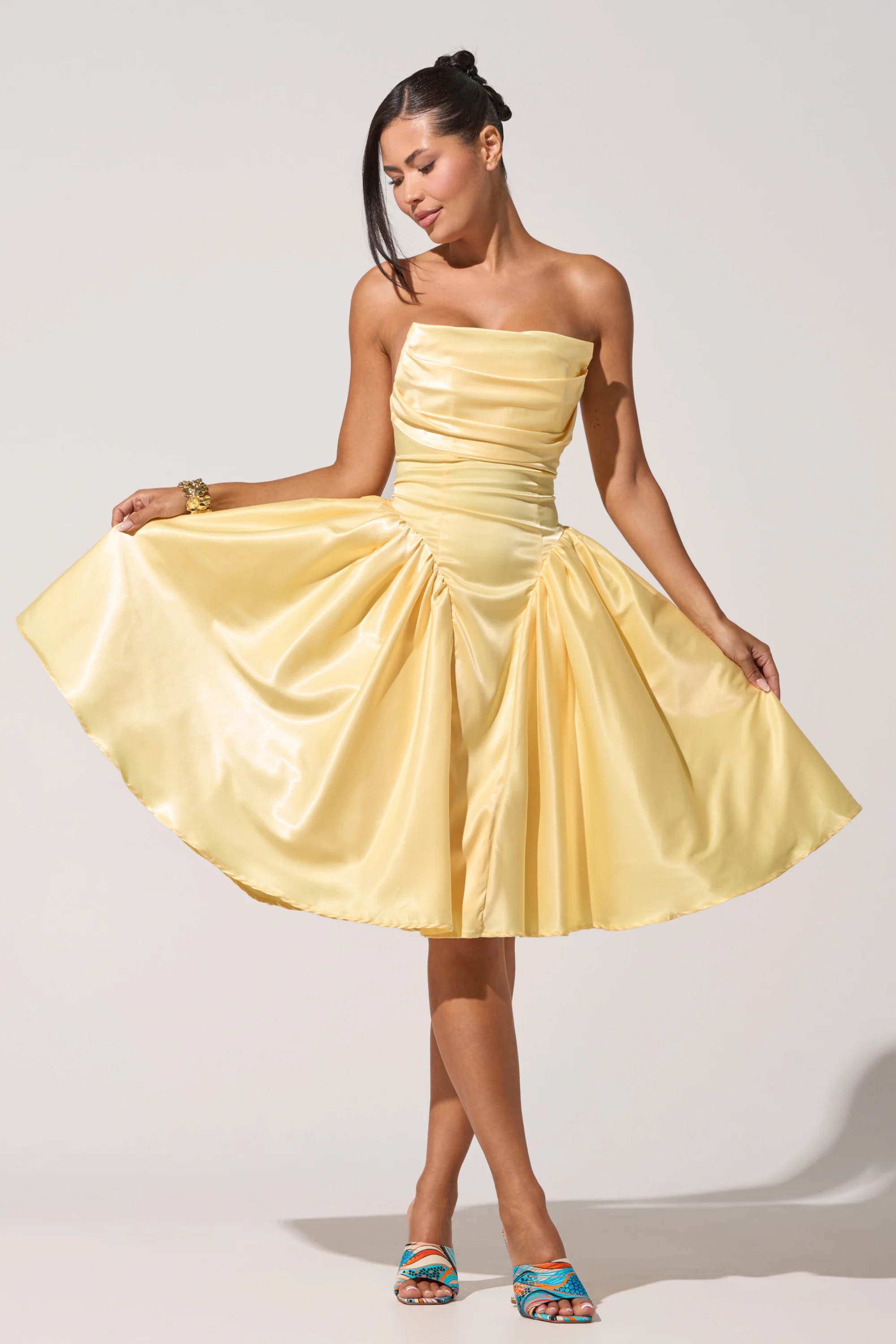 SHE CUTE CORSET MIDI DRESS | AKIRA