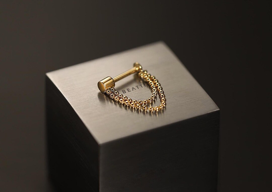 NEW ‣ BEATTI Draping Chain Collection! Double Ball Chain Theadless End Labret  • Piercing Cha... | Etsy (US)