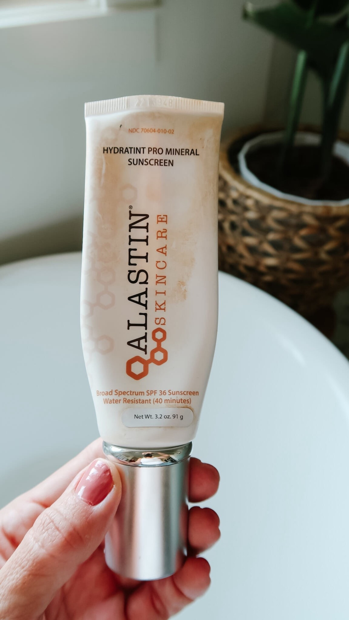 Alastin Hydratint ProMinteral Sunscreen

I feel like this is a hidden gem of a beauty product! 

#LTKselfcare #LTKBeauty #LTKmorningroutine