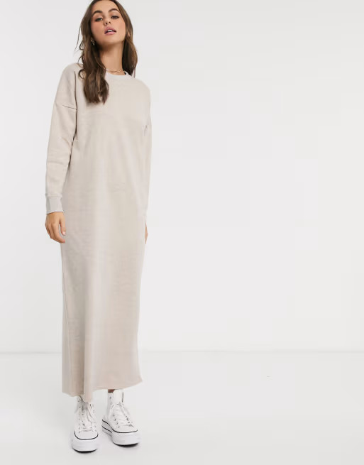 ASOS DESIGN – Sweatshirt-Maxikleid in hellem Beige im Oversize-Stil | ASOS (Global)
