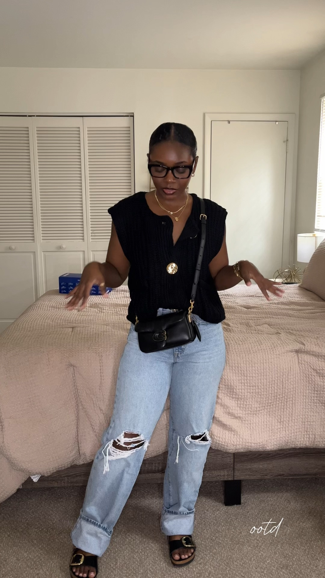 OOTD 🖤 I love an all black fit!


#LTKStyleTip #LTKFindsUnder50 #LTKFindsUnder100