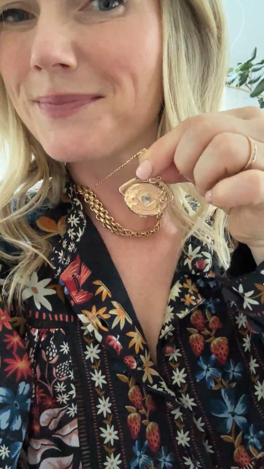 You can grab one of my fav necklaces for 30% off via Anthro’s Black Friday sale - and you can do it A WEEK SOONER than ANYONE else with my code EMILYH30. Bring home your favs before they sell out next week! (Also sharing a few other pieces of jewelry from my gift guide - so many good finds this year!)

#LTKStyleTip #LTKGiftGuide #LTKSaleAlert