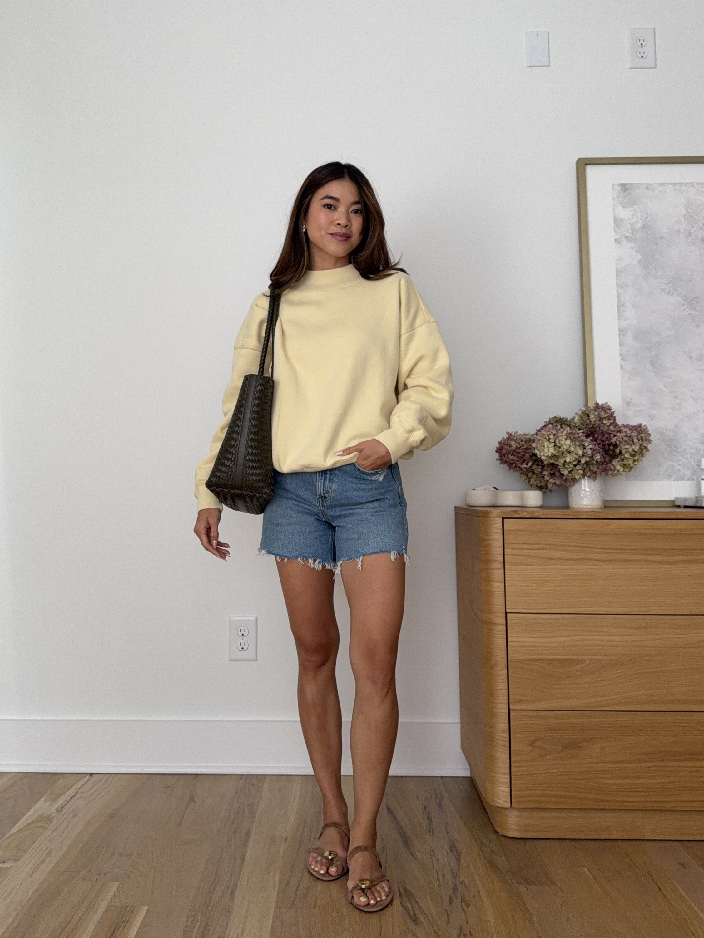 The coziest sweatshirt from @abercrombie. I love the mock neck style! 

Sizing info:
Abercrombie High Rise Dad short - Size 24 in Medium Destroy 
Abercrombie Sunday Mockneck Crew - size small in Light Yellow

petite fashion, get dressed with me, outfit inspiration, ootd, nashville outfit, Nashville influencer, petite style, vacation style, casual outfits, mom style, petite shorts, spring outfits, spring outfit info, spring shorts, spring outfit idea, spring top, spring bag, spring shoes, summer shorts, summer denim, denim shorts, summer sweatshirt, yellow sweatshirt abercrombie shorts

#LTKootd #LTKSeasonal #LTKPetite