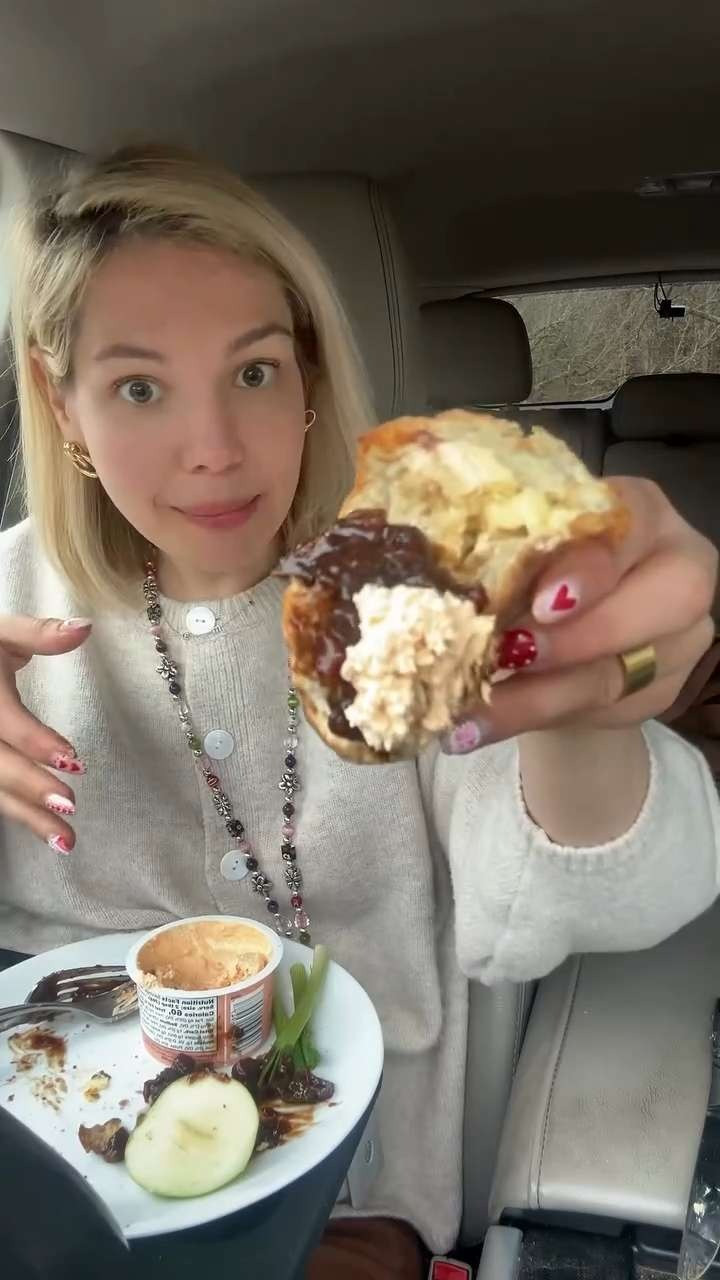 RIP to the roof of my mouth 

 #LTKdayinmylife #LTKgrwm #LTKootd