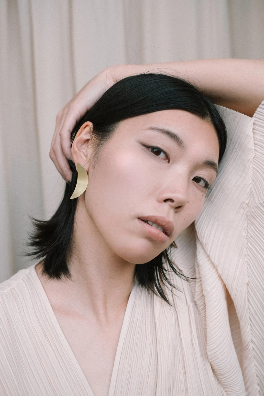 Brass half moon earrings gold, Big crescent earrings, Bridal leaf earrings, Big crescent moon ear... | Etsy (US)