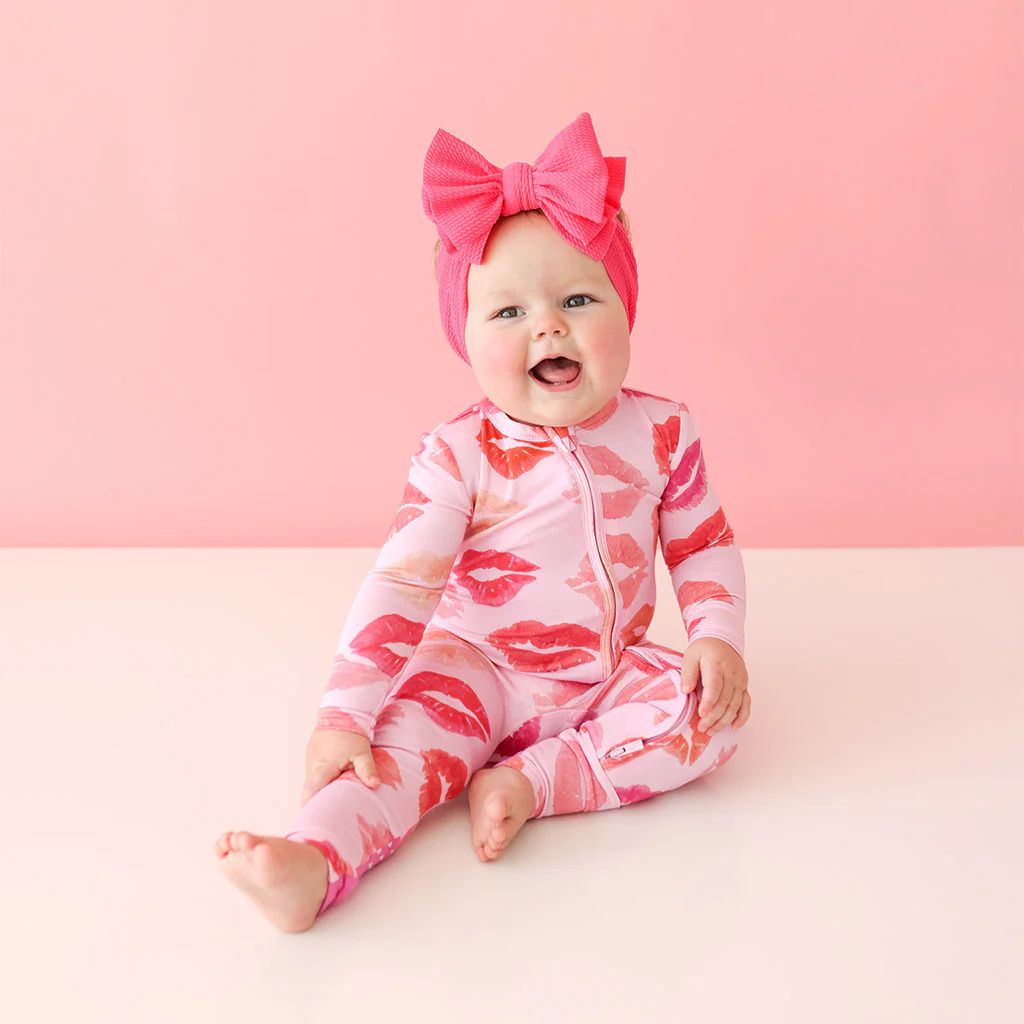 Lipstick Pink Baby Convertible Sleeper | Isabela | Posh Peanut