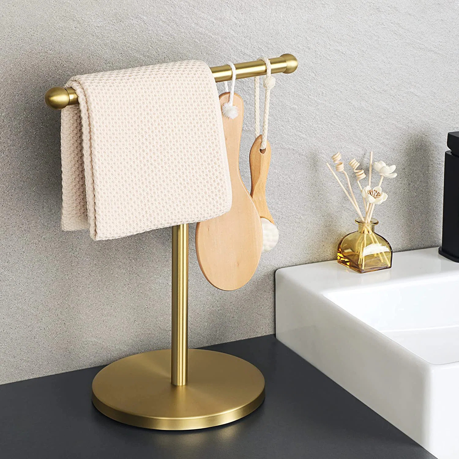 1 Freestanding Towel Stand S0144696 | Wayfair North America