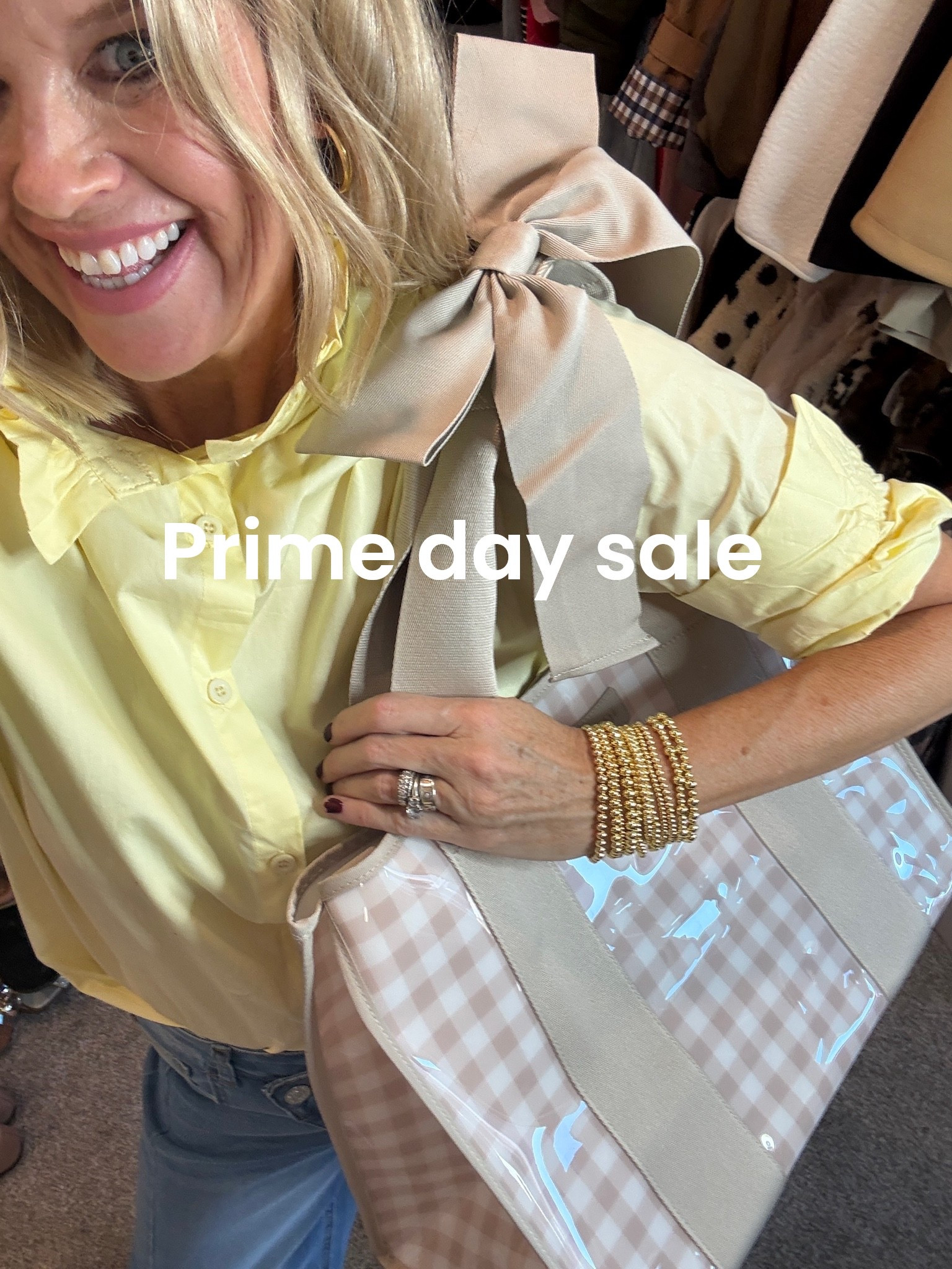 Prime Day Sale 

-Casemate tote
Perfect for travel - beach or pool days and great grandbaby tote.

-Ruffle collar button up tts 5 colors 

-Gold beaded bracelets

Under $35 jeans