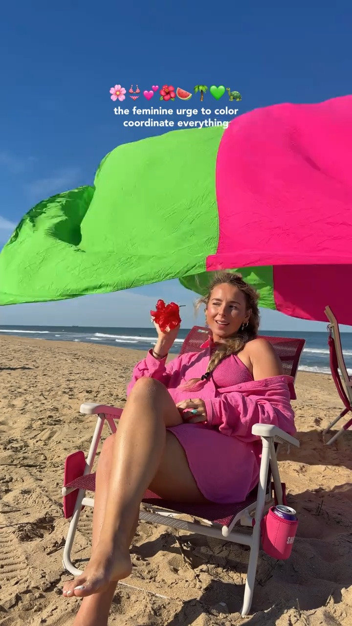 It’s a pink & green summer 💚🌴 🌺🍉👙💕🌸 Get 10% OFF @shibumishade with my code: KELLYHILLSUMMER

#beachday