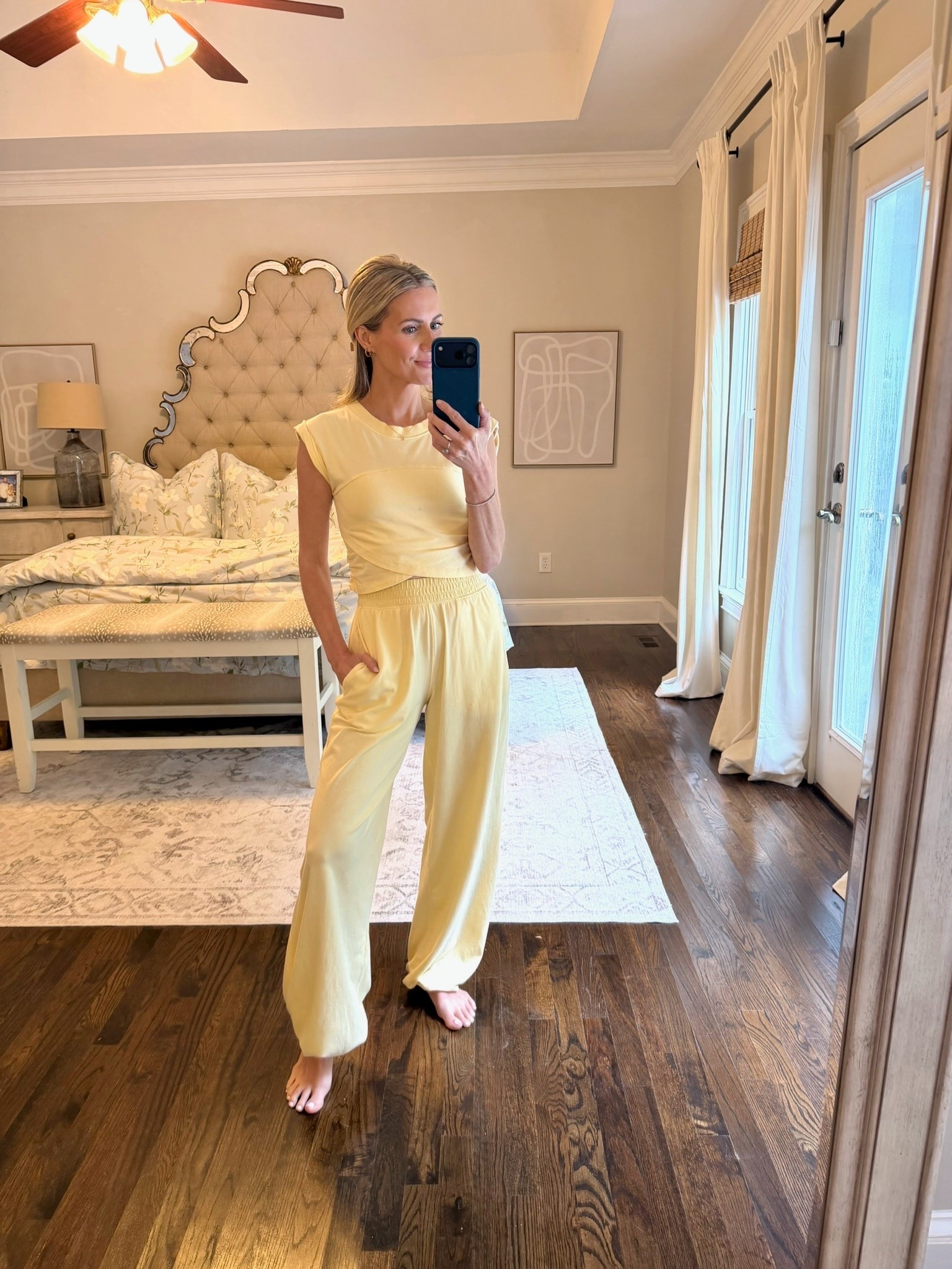 Such a cute lounge outfit for transitioning into fall! I keep wanting to order this in more colors it's so easy to throw on and run out the door!

#LTKootd #LTKgrwm #LTKSeasonal