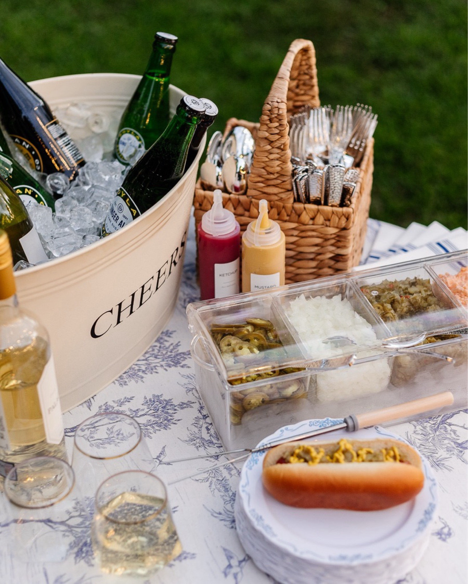Hot dogs & condiment servers! 🌭

Memorial Day, 4th of July, outdoor party, picnic, bbq, Amazon  

#LTKSeasonal
