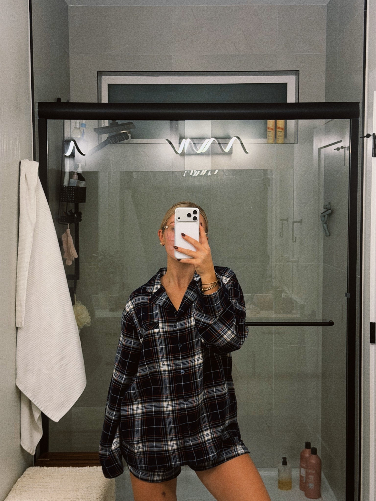 PJ SET — I got a medium in both



#LTKwinter #LTKcanada