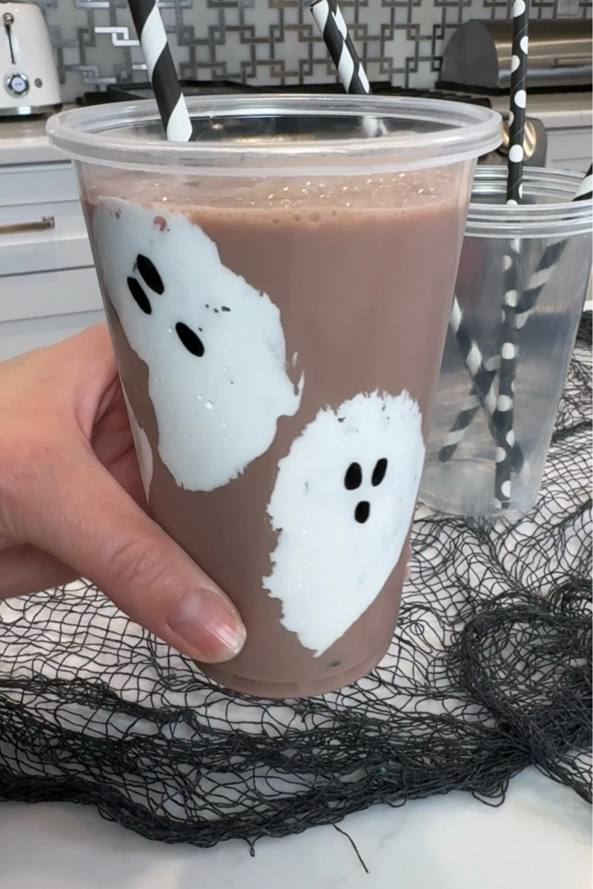Have you tried making ghost chocolate milk yet?  This is super easy and my kids are always excited for this  👻 #HalloweenTreats #Halloween2024 #HalloweenParty #HalloweenIdeas 

#LTKParties #LTKSeasonal #LTKFamily