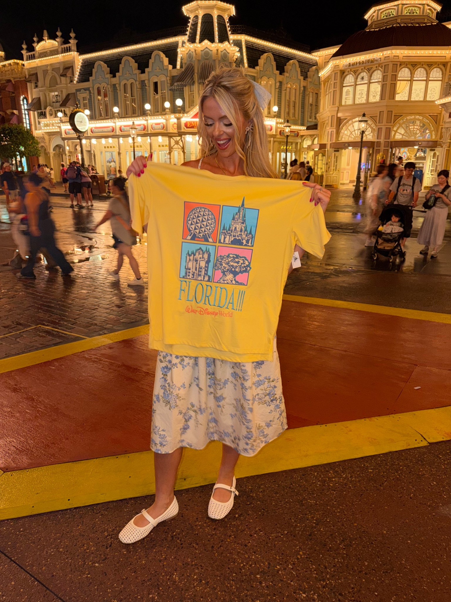 Florida Disney World shirt✨💛🩵