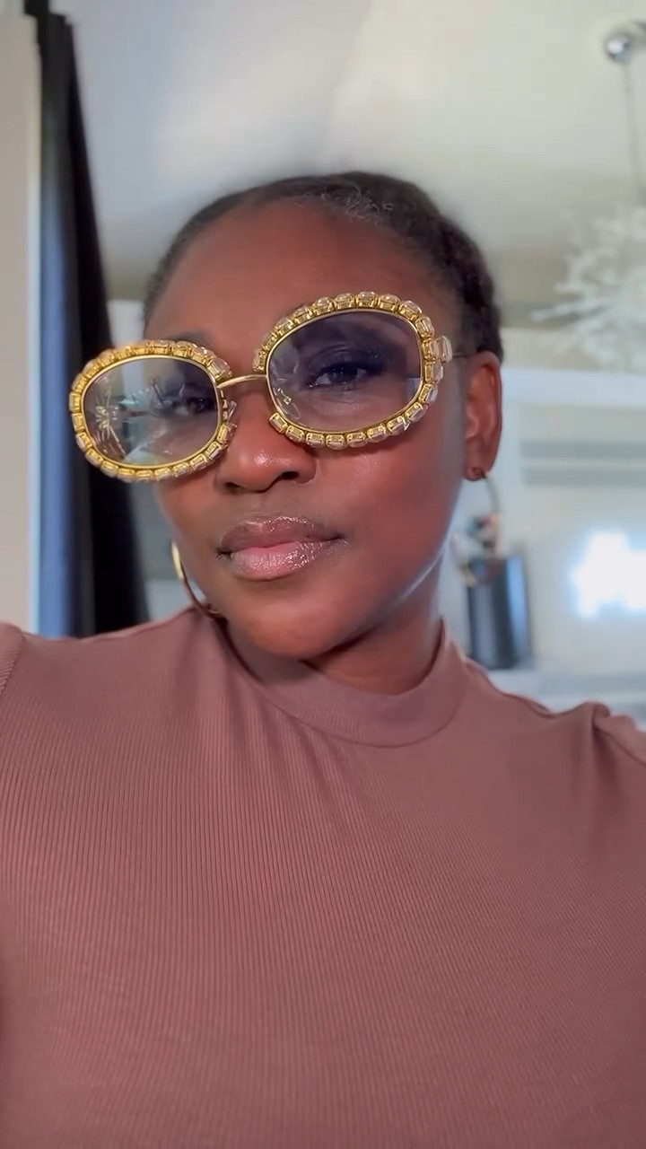 I fell in love with these on @fisayolonge so I made it my mission to find some similar… AND DID *Cardi voice*



[sunnies, look for less, statement accessories, dallas style creator, dallas influencers, dallas fashion, dallas creatives]

#LTKVideo #LTKStyleTip #LTKFindsUnder50