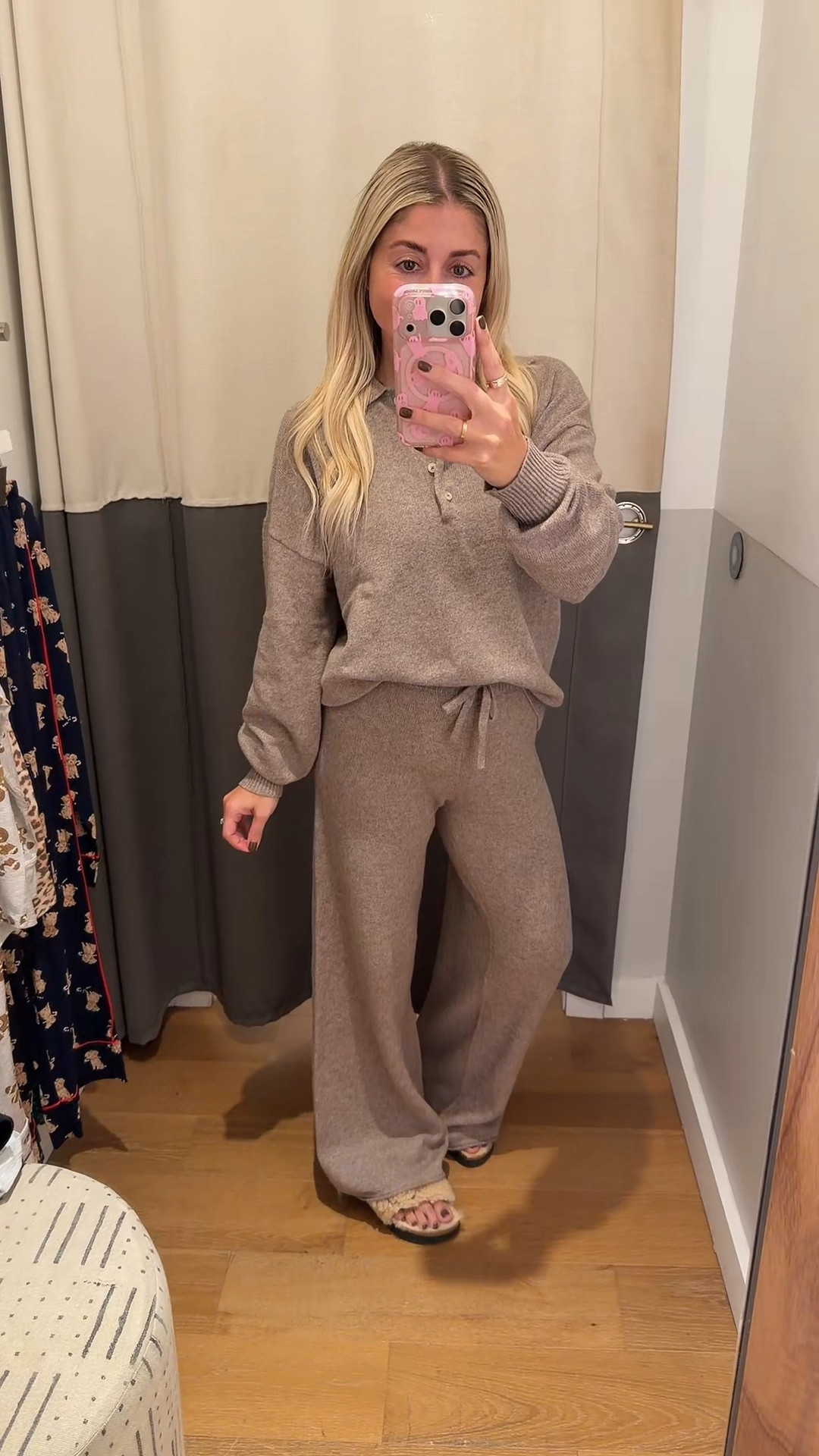 New matching set @Aerie 
Size xs
Birkenstocks tts
Fall outfit