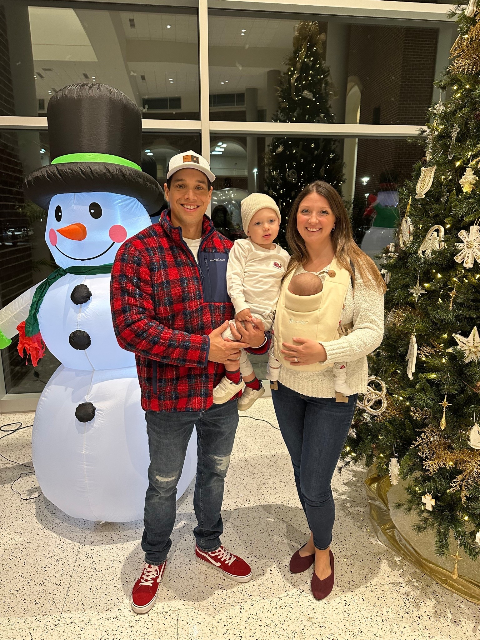 Easily one of my favorite baby items is this carrier and the best part is, it doesn’t break the bank!

Baby must haves, mom life, baby wearing, SAHM

#LTKBaby #LTKKids #LTKmomlife