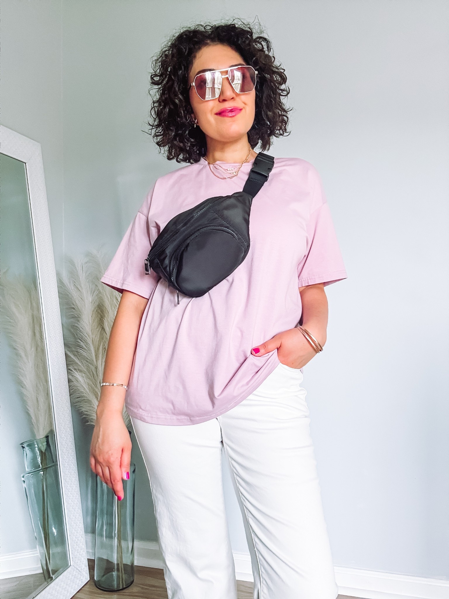 Casual outfit, white jeans, belt bag 

#LTKStyleTip