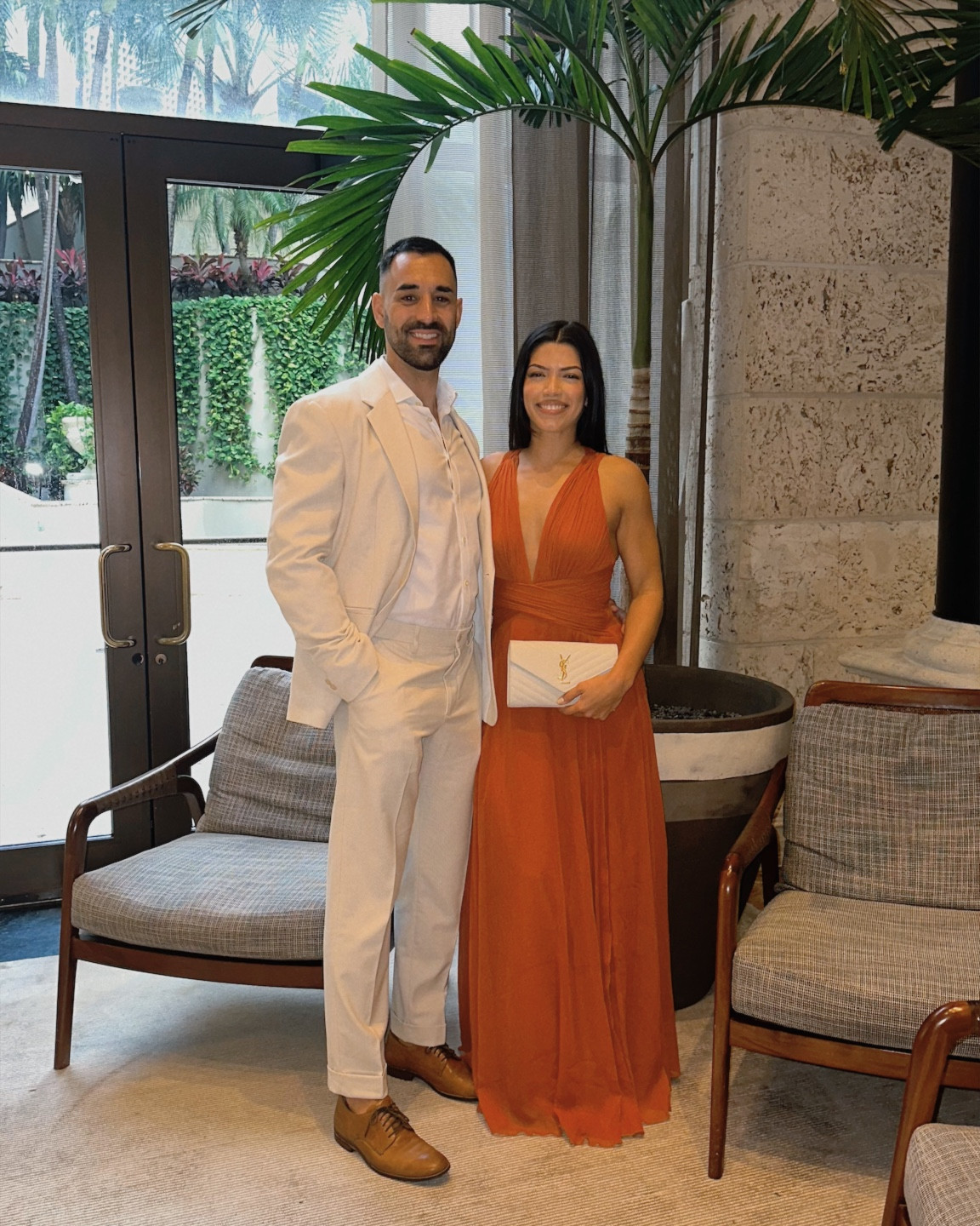 wedding guest dress ✨

wearing a size 2!