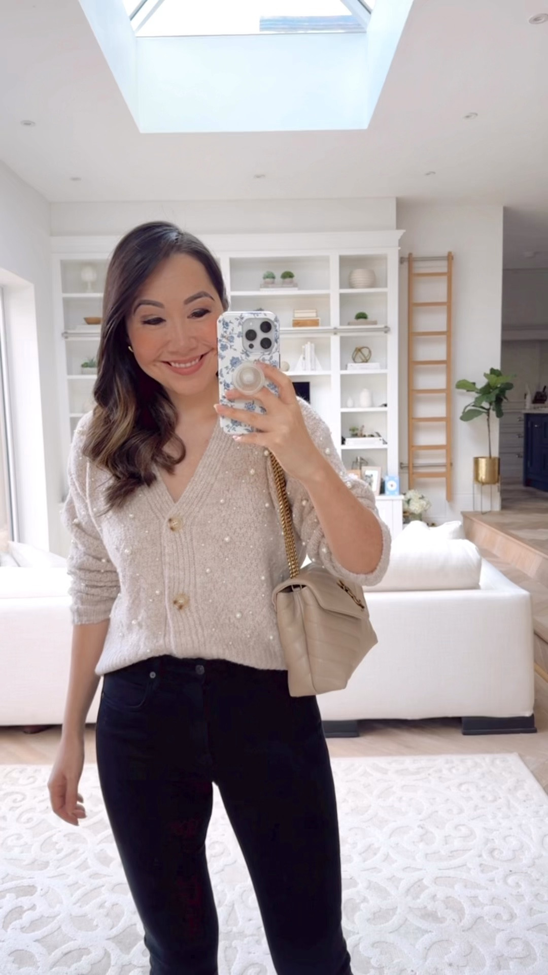 One of my favourite buys from the US - this gorgeous pearl detail cardigan 😍 I took the size XS ❤️