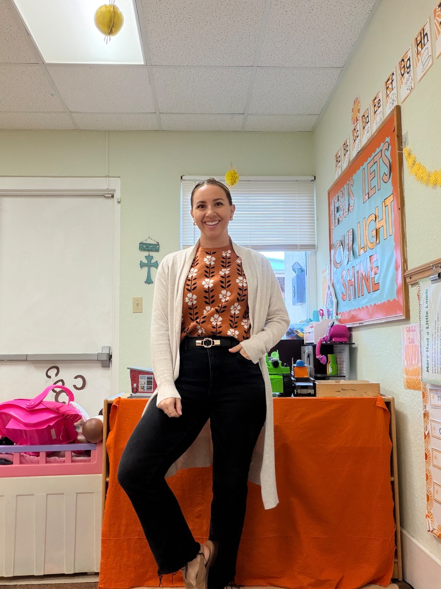 Easy fall teacher outfit idea 

#LTKStyleTip #LTKWorkwear #LTKSeasonal