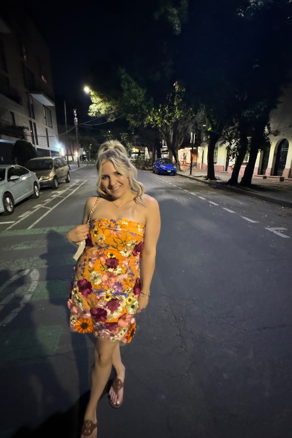 I am wearing the one in orange! (From Fortunate One) Size Large, usually a US size 6/8. 

Shop has many colors and their sizing is probably more accurate, I’d order a Medium from that brand  