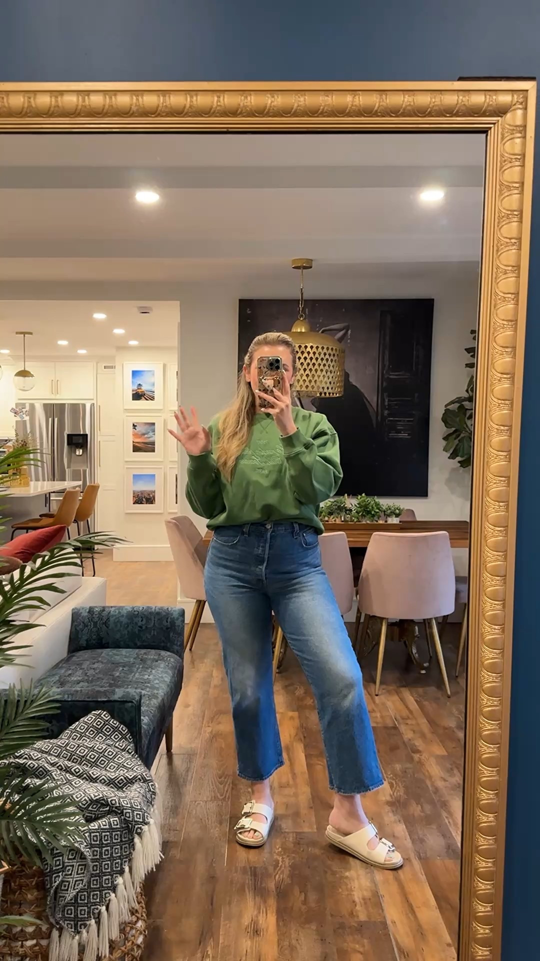 Levi’s rib cage ankle straight jeans. Wearing a 31 waist/27 length. On sale for 30% off Memorial Day sale

#LTKMidsize #LTKSaleAlert #LTKSeasonal