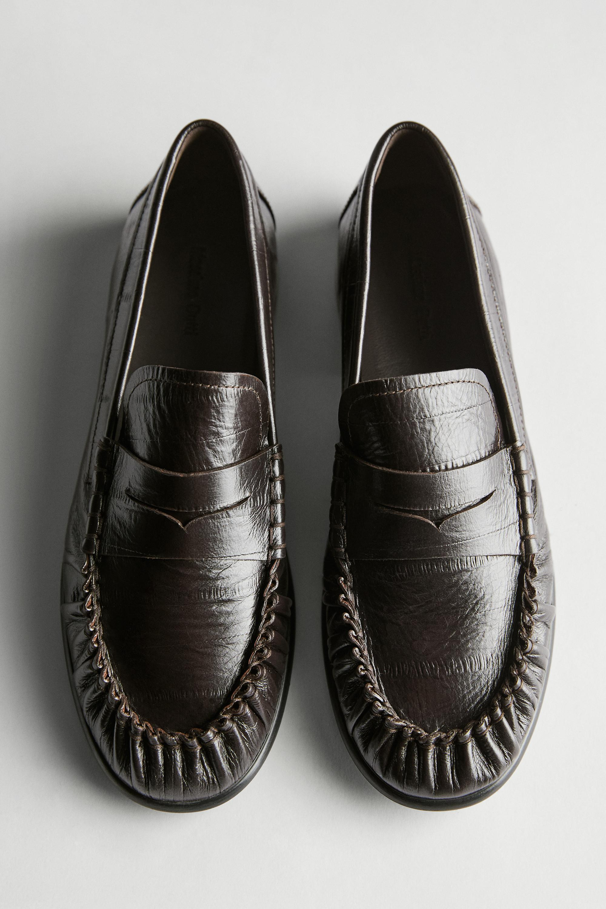 Embossed leather loafers | Massimo Dutti UK