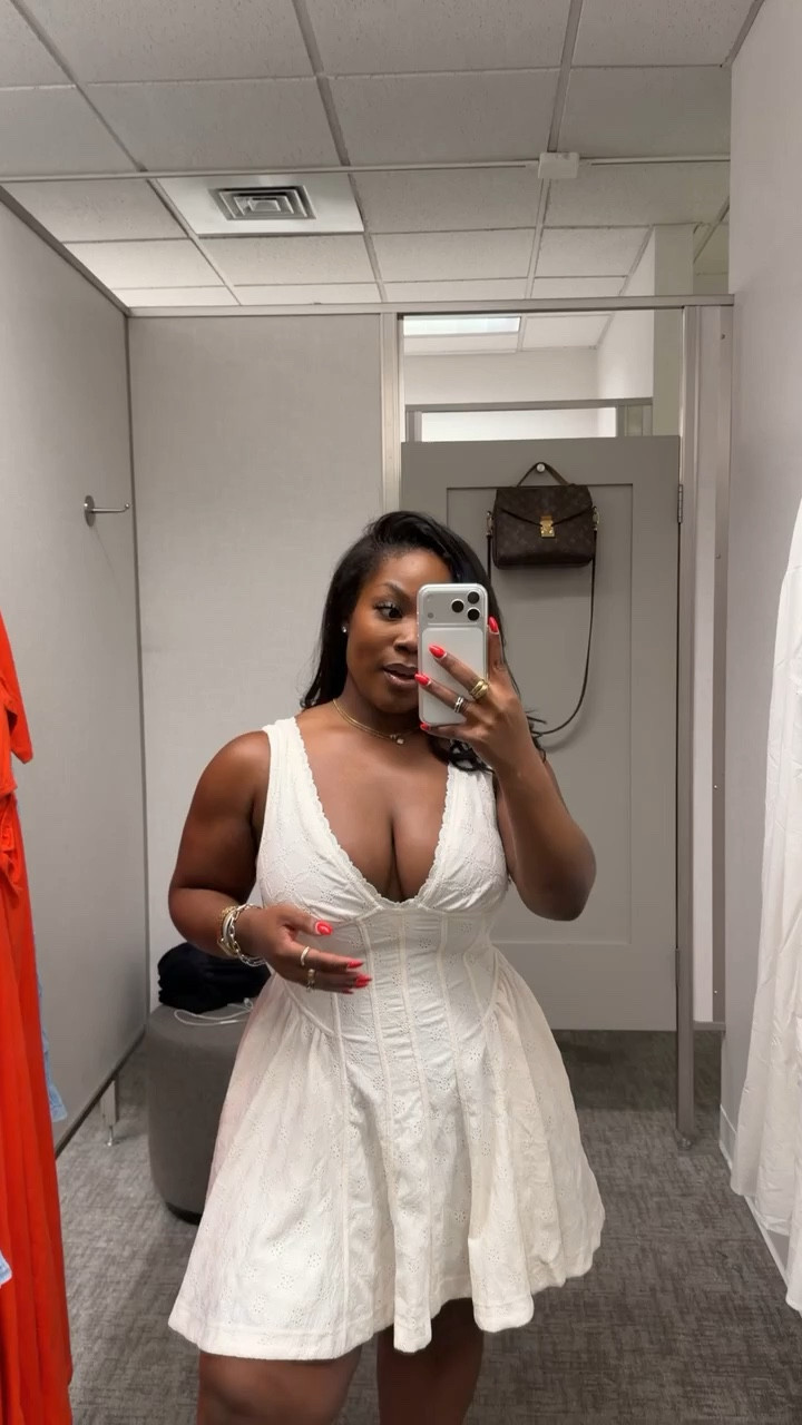 Dainty meets sexyyyyy 🙌🏾 The girls are sitting and the waist is snatched in. Love this little number for spring and summer 🤍

Dress: Size L

Linking the rest of my Nordstrom haul below! 

Summer outfits, vacation outfits, summer dresses, bridal dresses, Emmy Petit

#LTKMidsize #LTKSeasonal