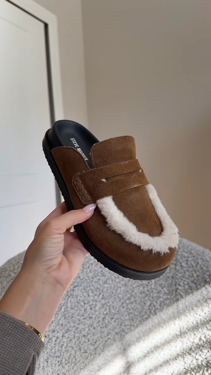 Definitely my favorite fall shoe purchase yet and I got them on sale 🤎🍂🐻

#LTKSaleAlert #LTKShoeCrush #LTKGiftGuide