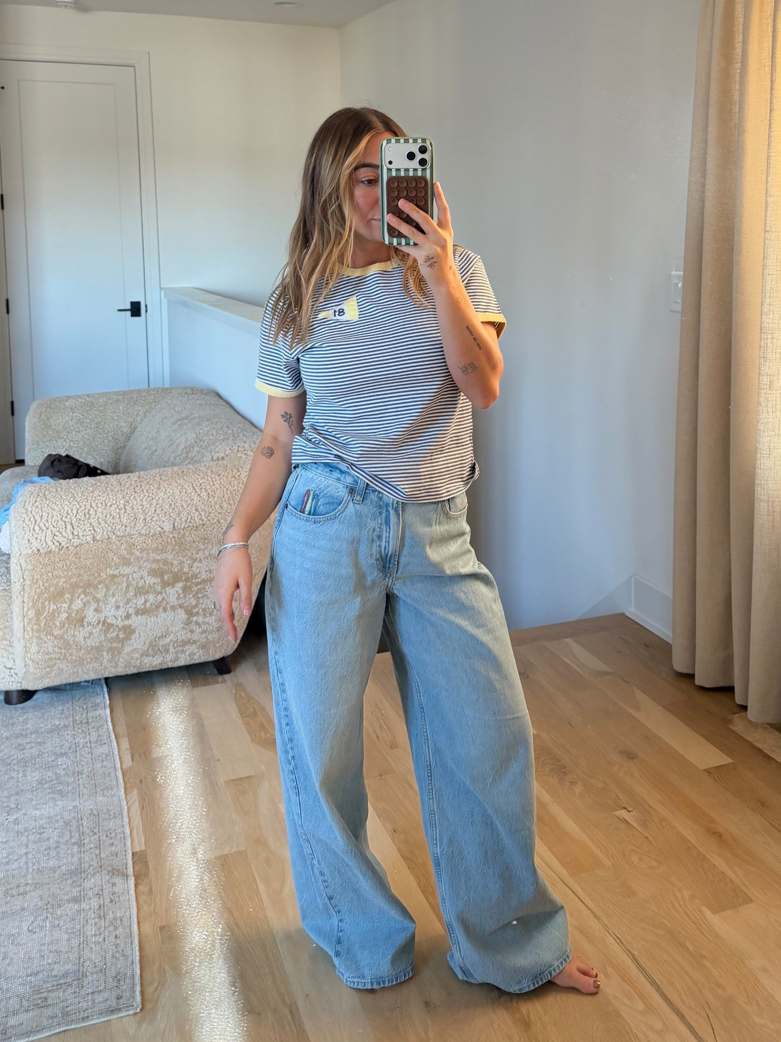 #abercrombiepartner @abercrombie DENIM Sale! 25-40% off jeans + stackable code DENIMAF for extra 15% off***

Sizes:
Curve Love Mid Rise 90s Straight Jean: 26, Dark Marble
High Rise Wide Leg Fish Embroidered Jean: 26, Light Sardine Embroidery
Curve Love High Rise 90s Relaxed Jean: 26, Medium Marble
Short-Sleeve Nautical Graphic Skimming Tee: S
Merino Wool-Blend Shrunken Crew Cardigan: S

*Offer valid in stores and online 1/29/2026-2/2/2026 in US/CA. Excludes clearance. Online price reflects discount.

***Use code DENIMAF to get an additional 15% off almost everything in stores and online at checkout from 1/29/26-2/2/26 in US/CA. Exclusions apply. See details online 