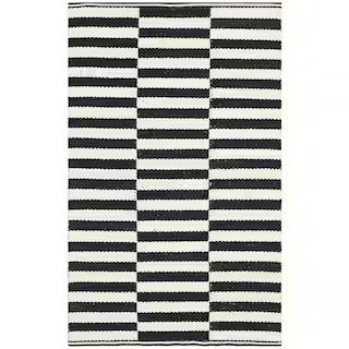 SAFAVIEH Montauk Ivory/Black 3 ft. x 4 ft. Striped Area Rug MTK715D-24 - The Home Depot | The Home Depot