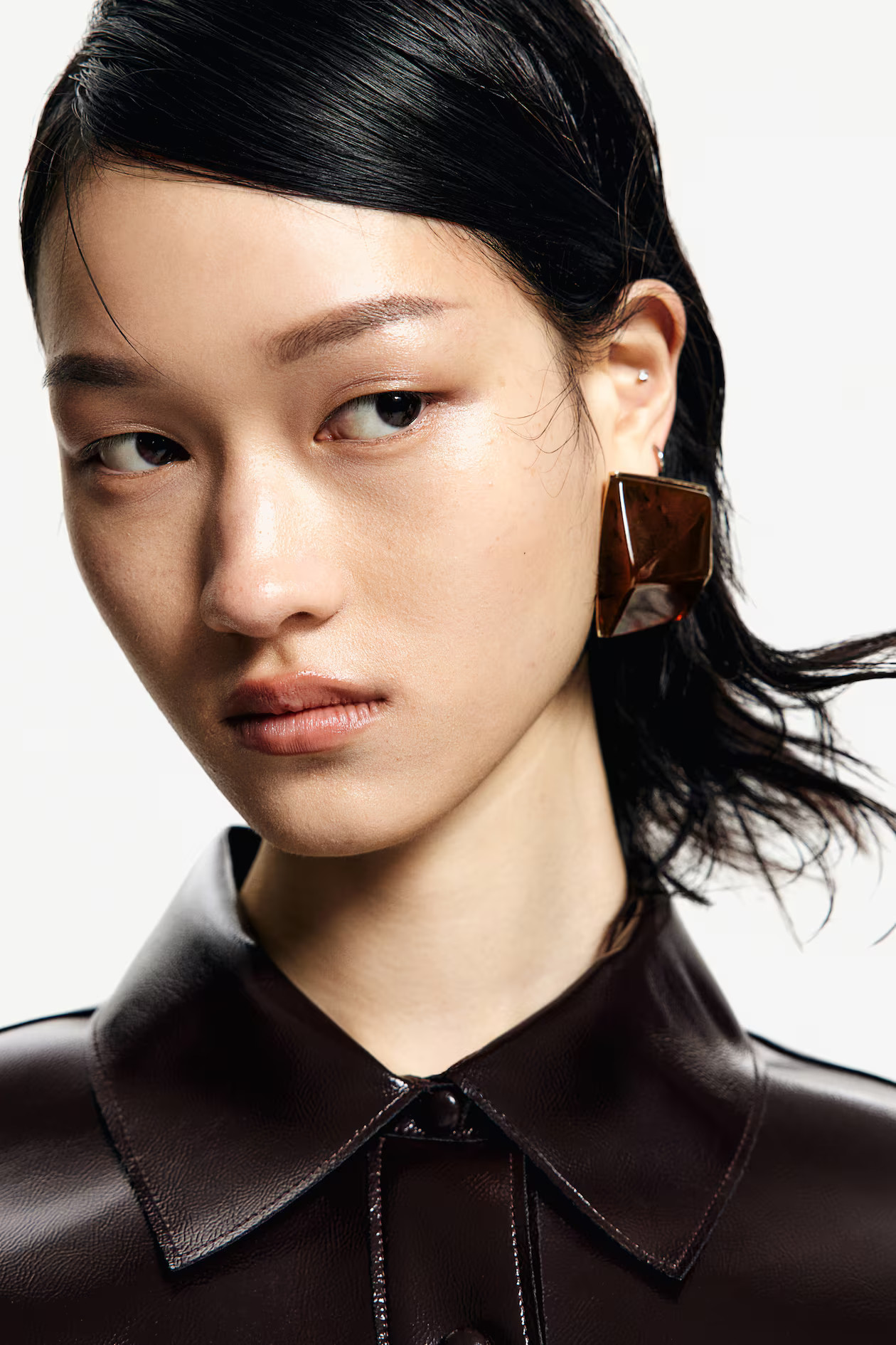 Faceted earrings - Dark brown - Ladies | H&M GB | H&M (UK, MY, IN, SG, PH, TW, HK)