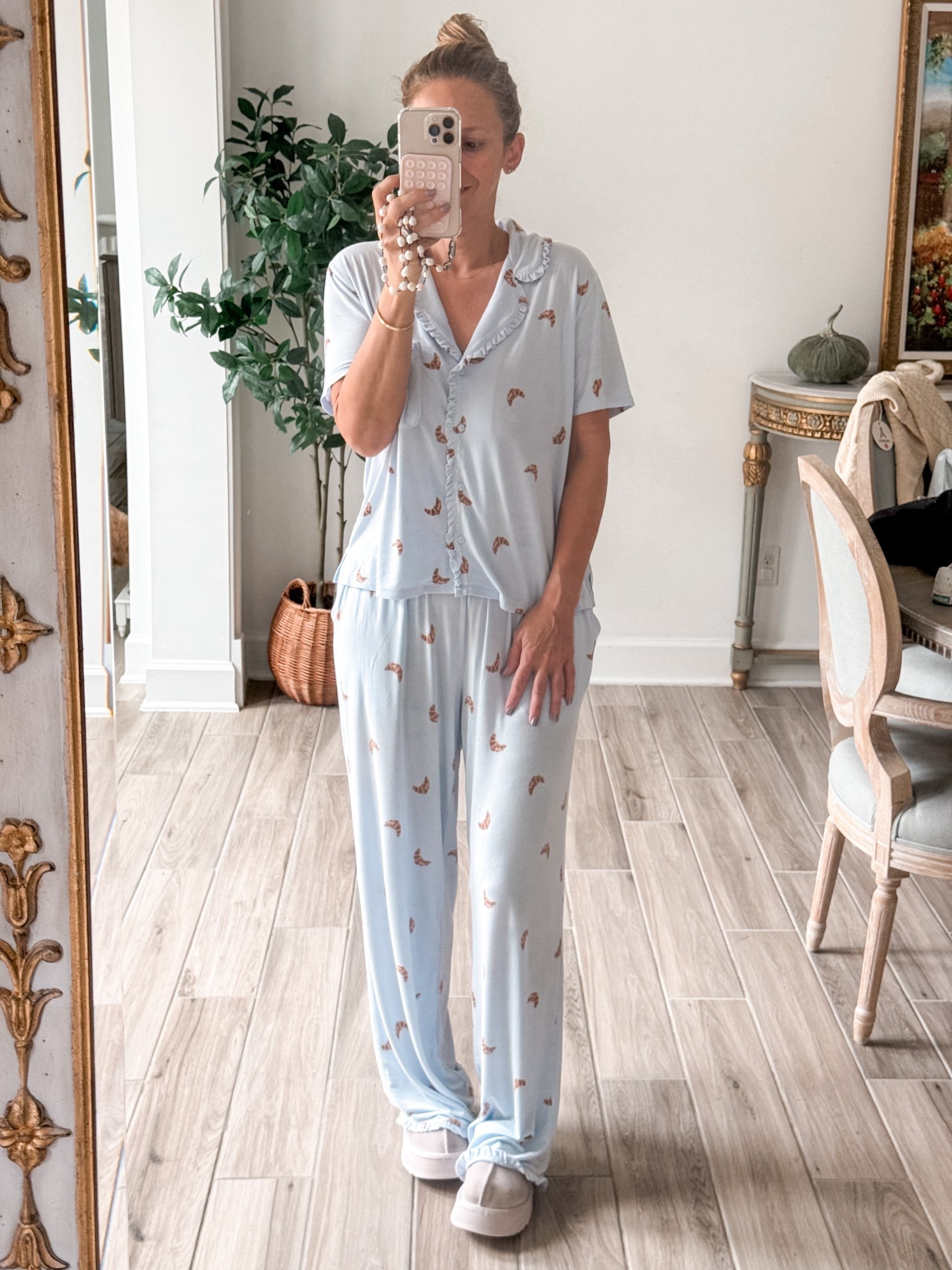 Code is LTKFALLSALE 

Size small pajamas. Soft as French butter 🧈 

🥐🇫🇷 For my girls who love all things French, these Aerie pajamas are it! The softest fabric + the chicest croissant print. Cozy nights just got très chic. ✨

#LTKFindsUnder50 #LTKFallSale #LTKHome
