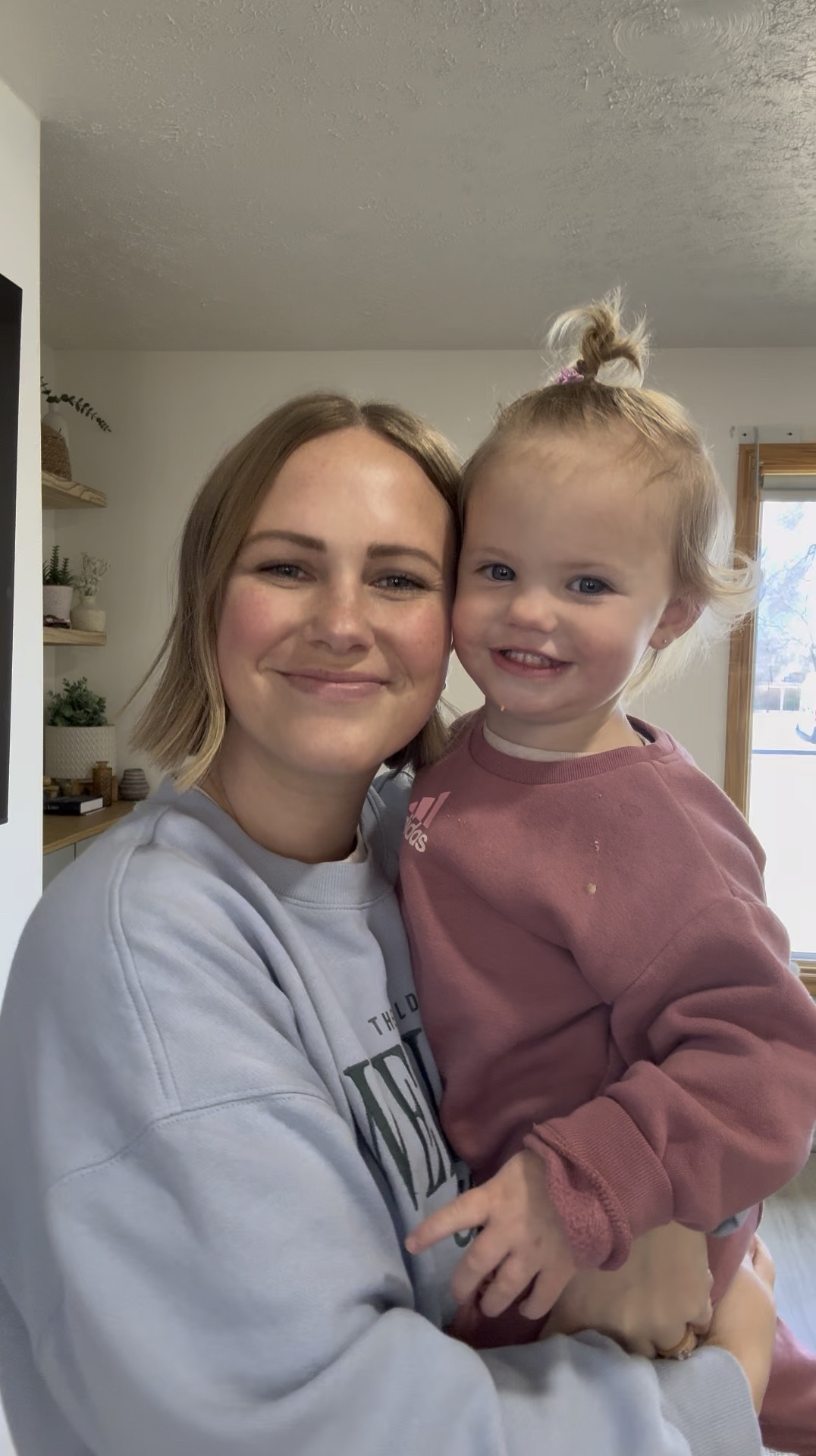 Some days, it’s all about the easy mom OOTD because honestly, I didn’t have the time or energy to get ready today 😅 But the color of this sweatshirt makes me happy every time I wear it + it’s on sale for only $10!

Comment SHOP below and I will send you the links to shop this super easy mom ootd because we all have those days! 💕

#momlife #easyootd #toddlermom #effortlessstyle #casualmomstyle #comfychic #momfashion #realmomstyle #thedealhive #commissionablelink

#LTKFindsUnder50 #LTKSaleAlert