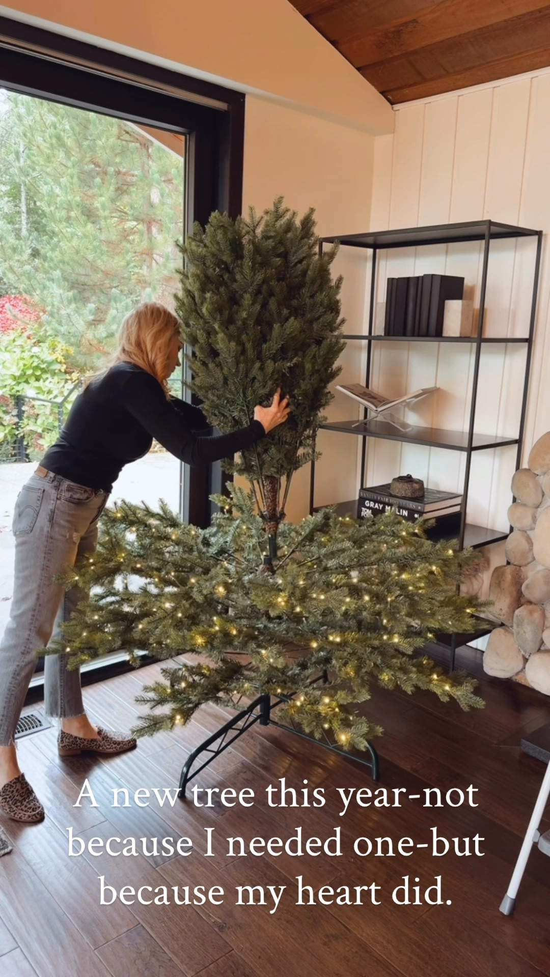 A new tree this year… not because I needed one, but because my heart did. 🌲
Starting fresh this season with a beautiful new tree that feels extra special. Linking my exact tree here.

#LTKhome #LTKholiday #LTKchristmas #KingOfChristmas #KingOfChristmasTree #NeutralChristmasDecor #HolidayHomeDecor #CozyNeutralHome #MySweetSavannah

#LTKHome #LTKHoliday #LTKSeasonal