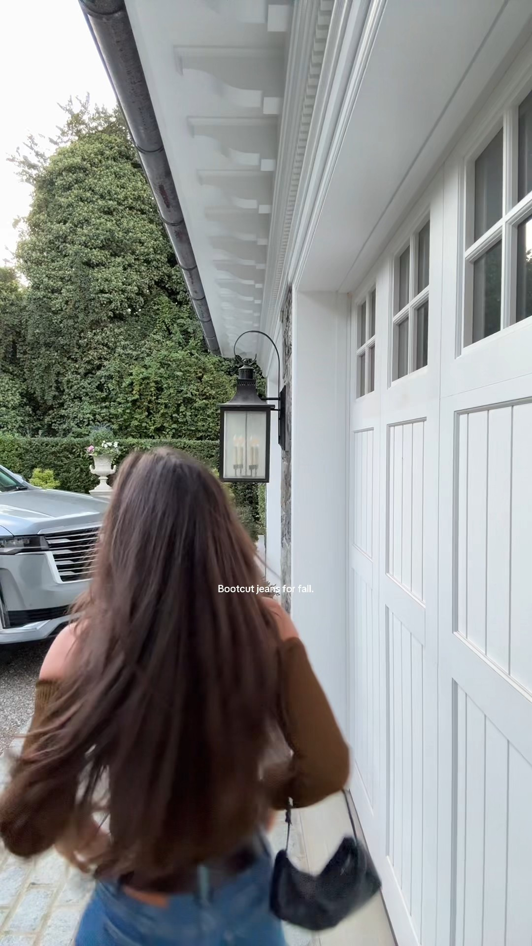 My favorite bootcut jeans and they are $75🤎