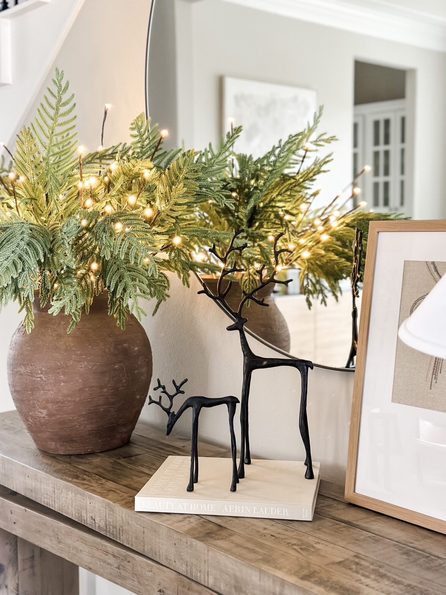 Holiday entry console table

Seasonal decor  holiday decor  Christmas decor  faux holiday plants  entryway decor  console table holiday  Christmas console table  Beigewhitegray

#LTKHoliday #LTKHome

#LTKSeasonal