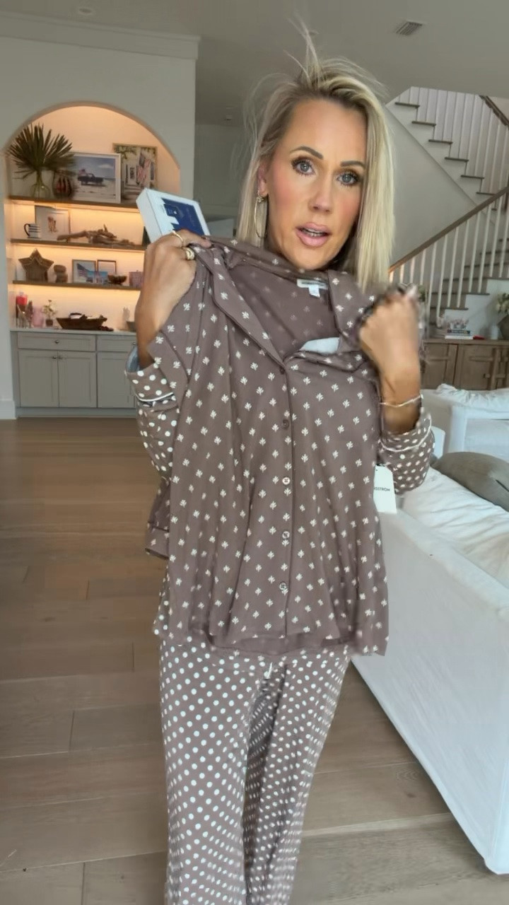 My @nordstrom anniversary sale purchases arrived! Take advantage of these amazing g price drops!

#LTKSaleAlert #LTKOver40 #LTKootd