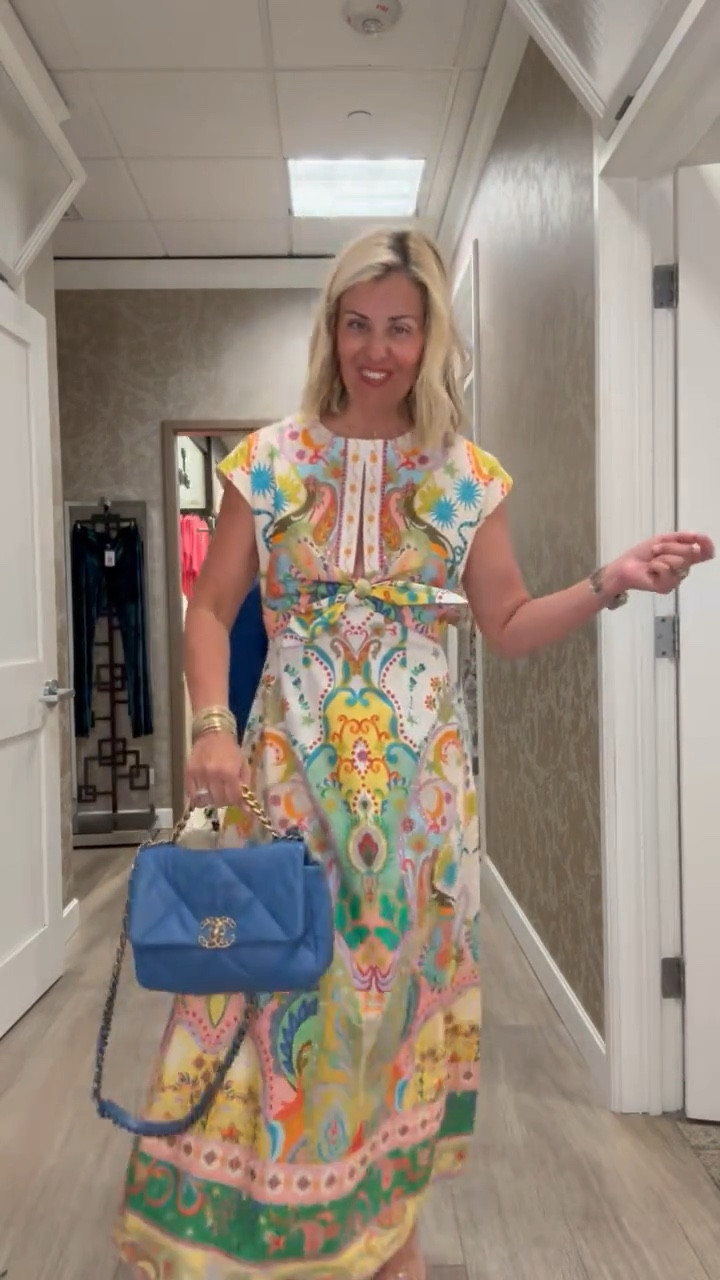 Color obsessed and the fit is perfection!!￼ This one is definitely coming home with me! I’m wearing a size 2 (it is generous in the chest) and 8 in heels . ￼

#LTKdayinmylife #LTKmomlife #LTKOver40