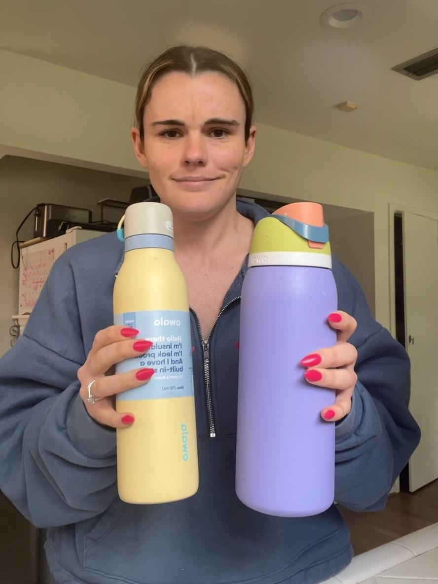 Owala FreeSip twist!! Another water bottle review 

#LTKfitness #LTKActive #LTKVideo