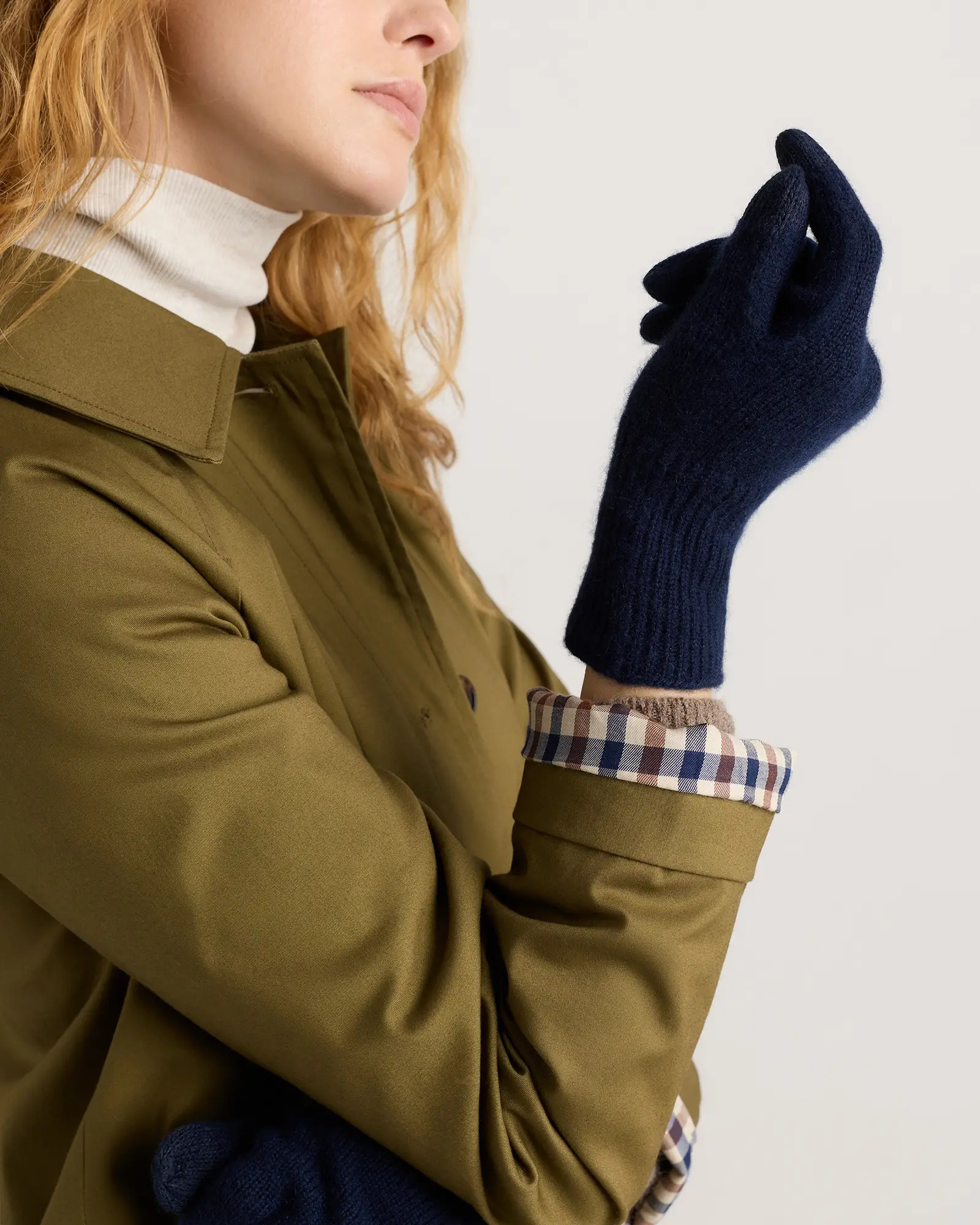 Cashmere Gloves | Quince in True Navy | Quince