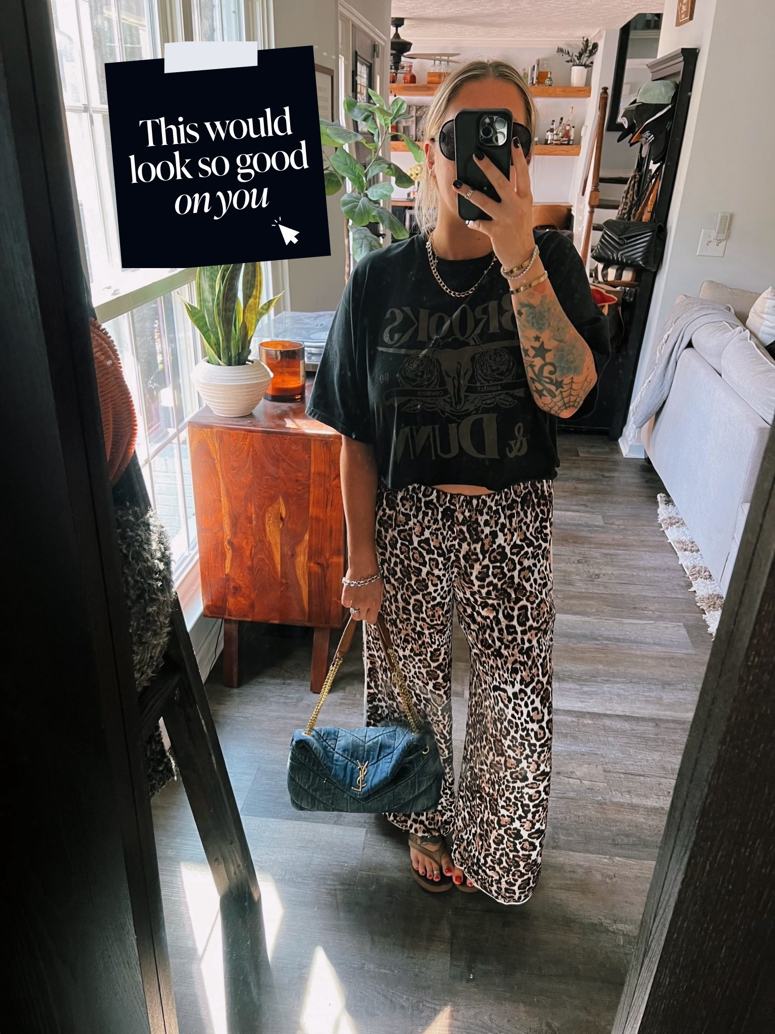 Casual mid week ootd 🖤

Large in pants
XL in tee and I cropped it ✂️

#LTKSeasonal #LTKMidsize #LTKFindsUnder50