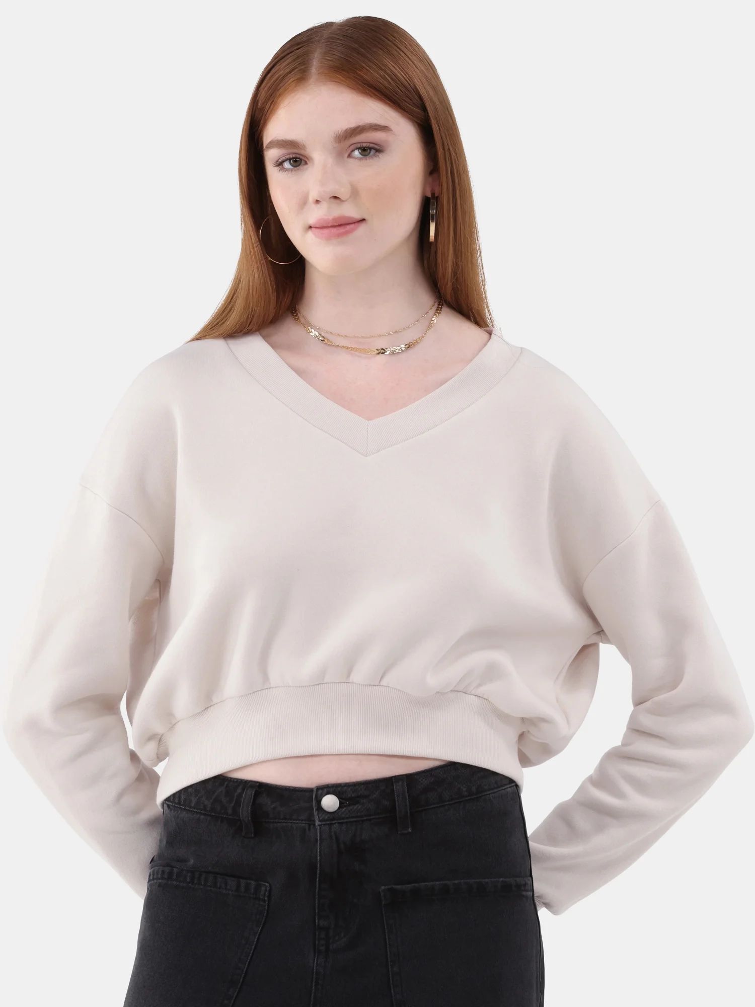 No Boundaries Cropped V Neck Sweatshirt, Women’s and Women’s Plus | Walmart (US)