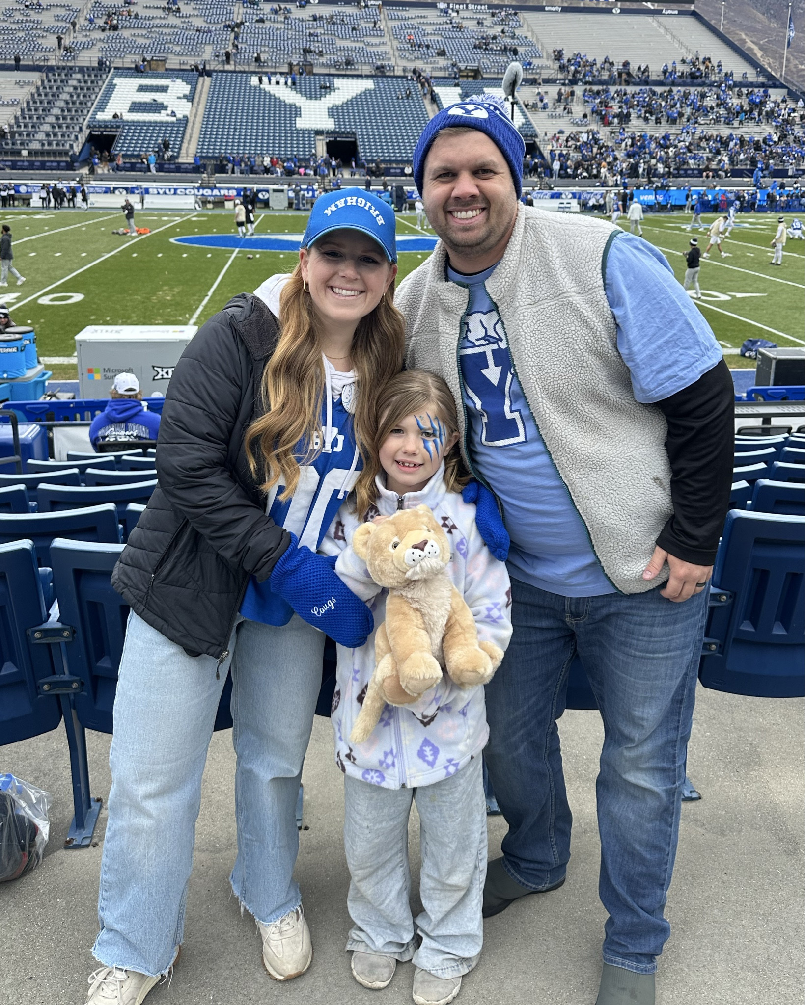 Finally got ourselves some NCAA football shirts for the games! 🏈 My husbands new favorite shirt! Grab it before the sale ends! Also linked a BYU zip up I have and love!