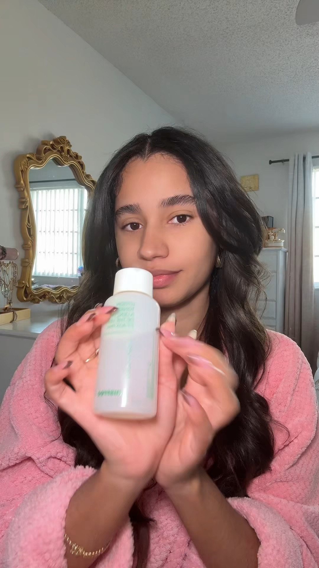 Mi piel es mixta con tendencia a seca..
Current skin care routine✨🧴