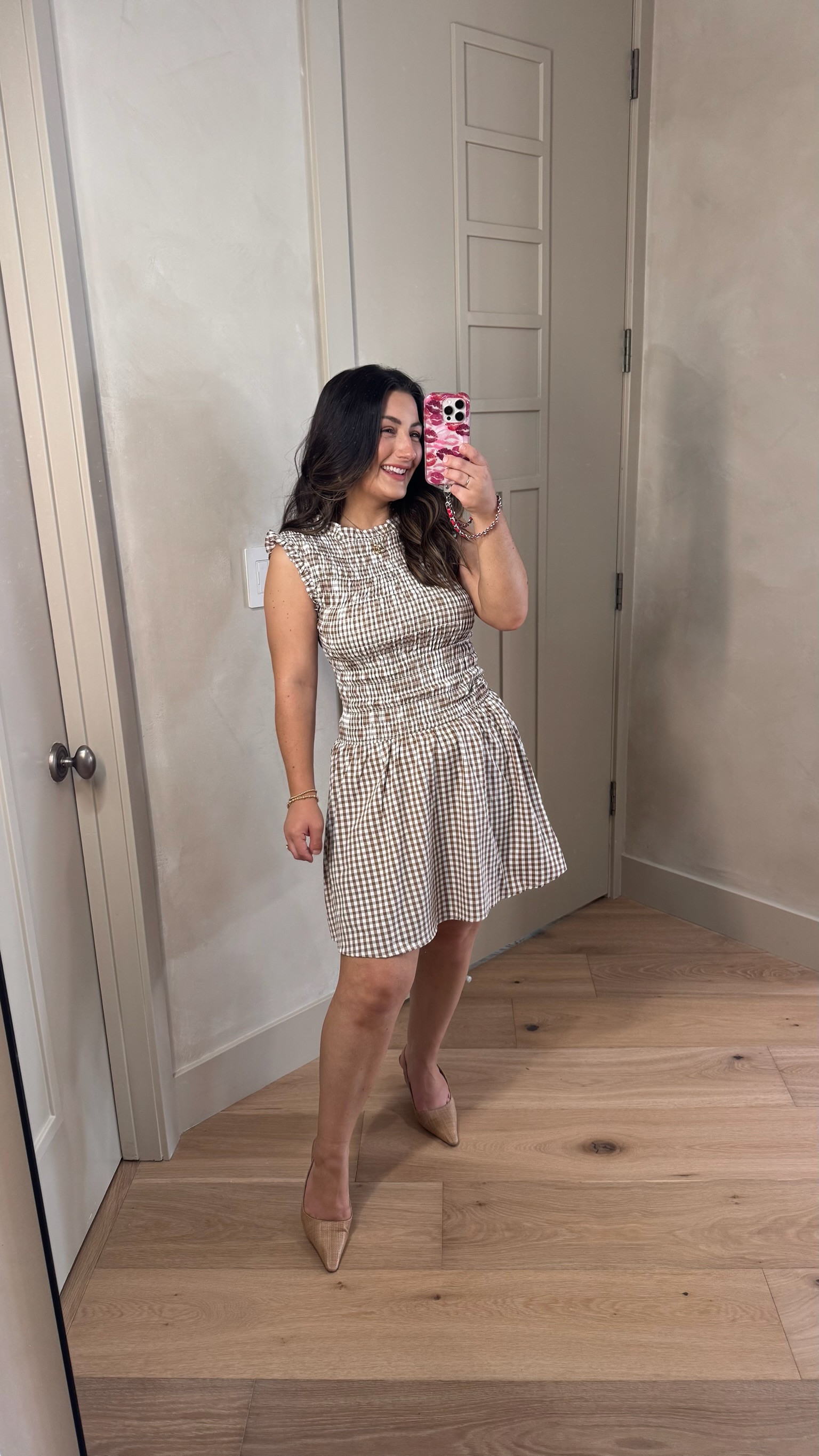 Chic gingham dress paired with kitten heels! 

Dress size small
Use code: Mimi15

 5'0" 140lbs
Petite friendly


#LTKootd #LTKPetite #LTKSeasonal