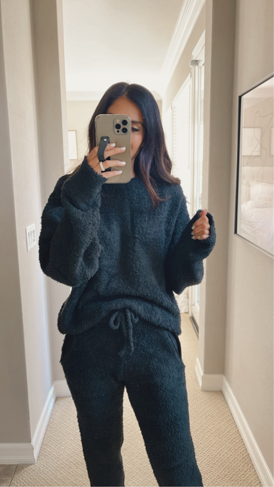 I’m just shy of 5’6 wearing the size S/M top and XXS/XS joggers. So cozy and would make a great gift for anyone on your list! StylinByAylin 

#LTKstyletip #LTKSeasonal #LTKGiftGuide