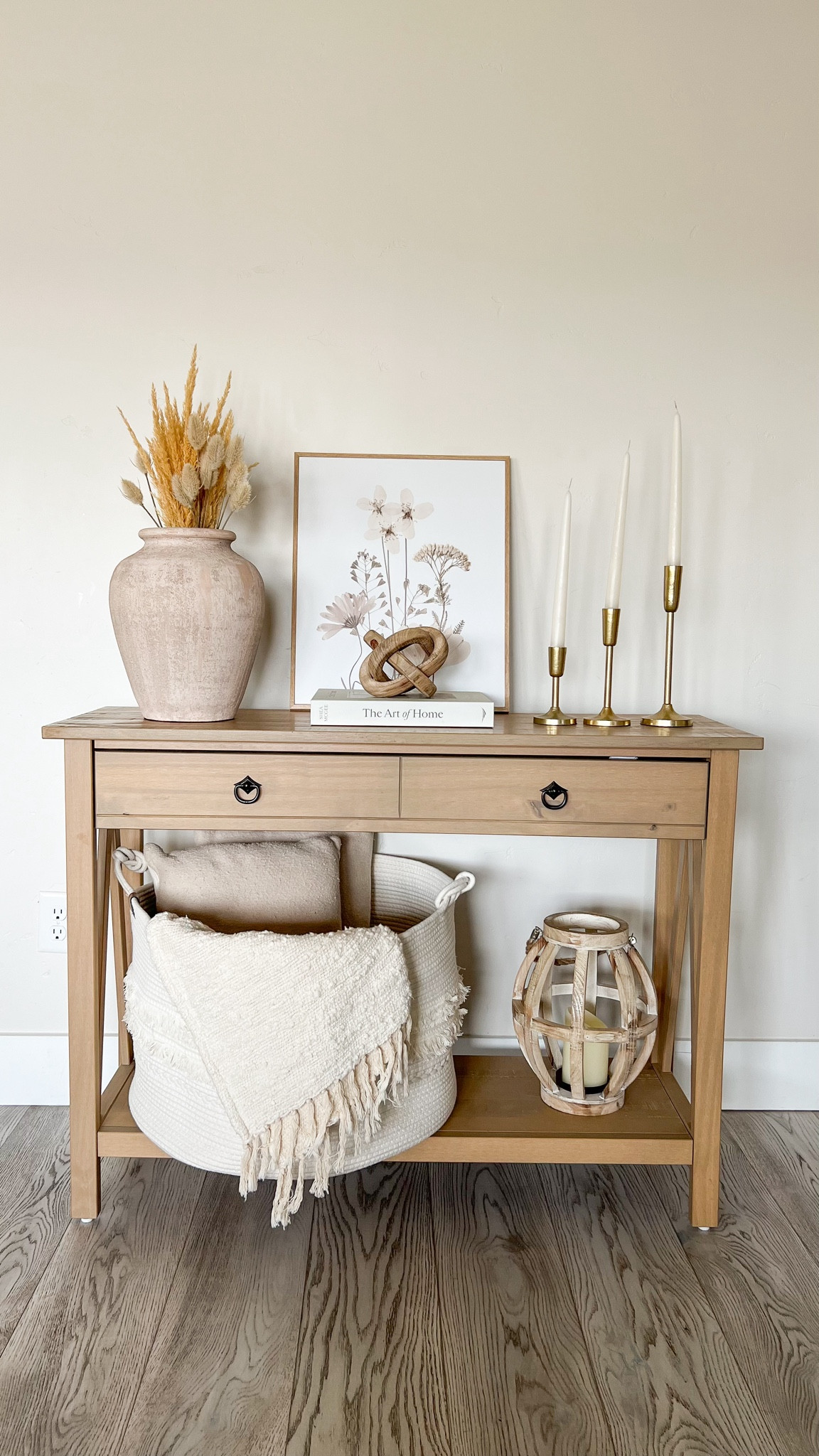 Entry Table. Neutral decor 

#LTKSeasonal #LTKover40 #LTKhome