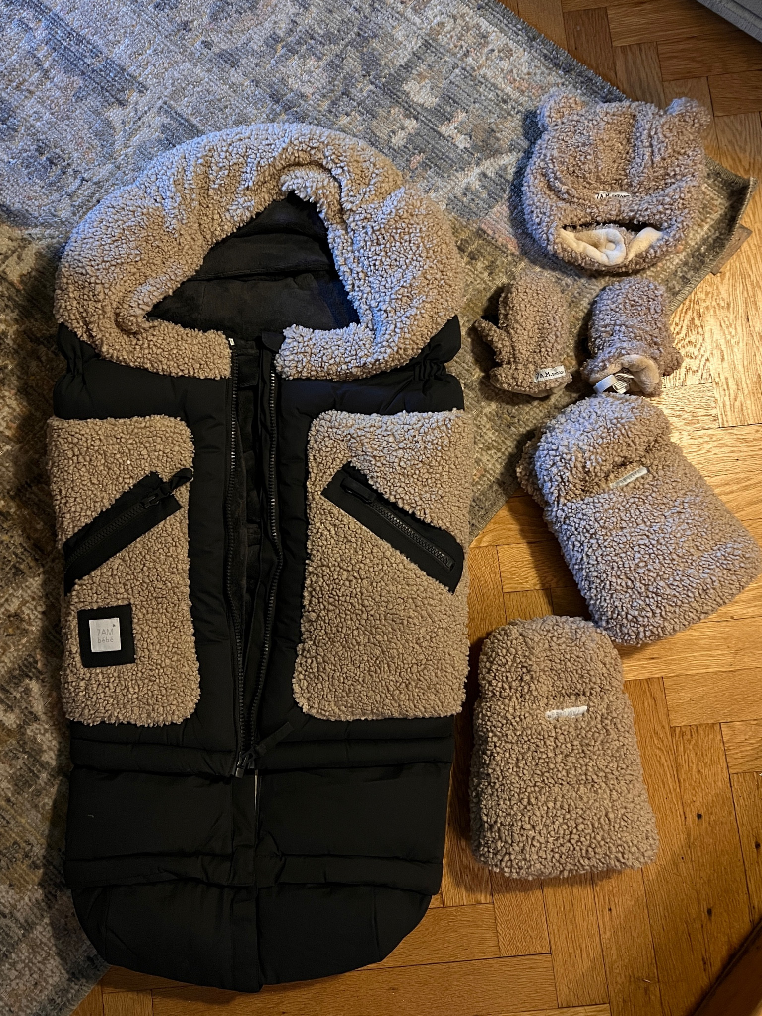 Stroller gloves and foot muff 

#LTKbaby